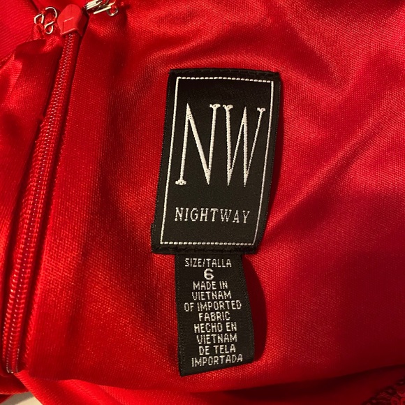 Perfect For Prom! - Picture 7 of 8